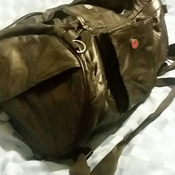 motorcycle leather saddle bag with straps. - Picture 6 of 8